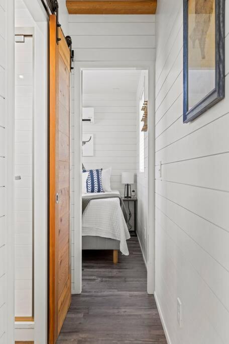 New! The Texas Longhorn-Luxury Container Home Fredericksburg Luaran gambar