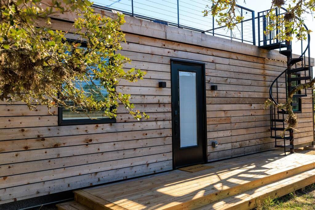 New! The Texas Longhorn-Luxury Container Home Fredericksburg Luaran gambar