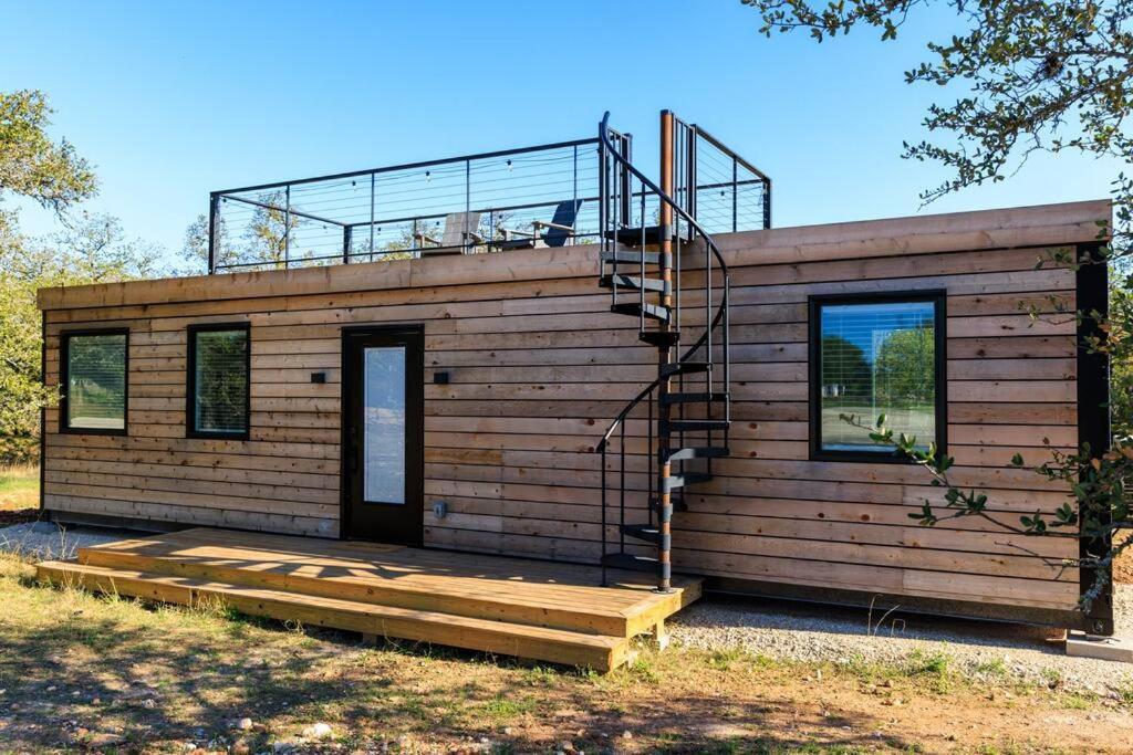 New! The Texas Longhorn-Luxury Container Home Fredericksburg Luaran gambar